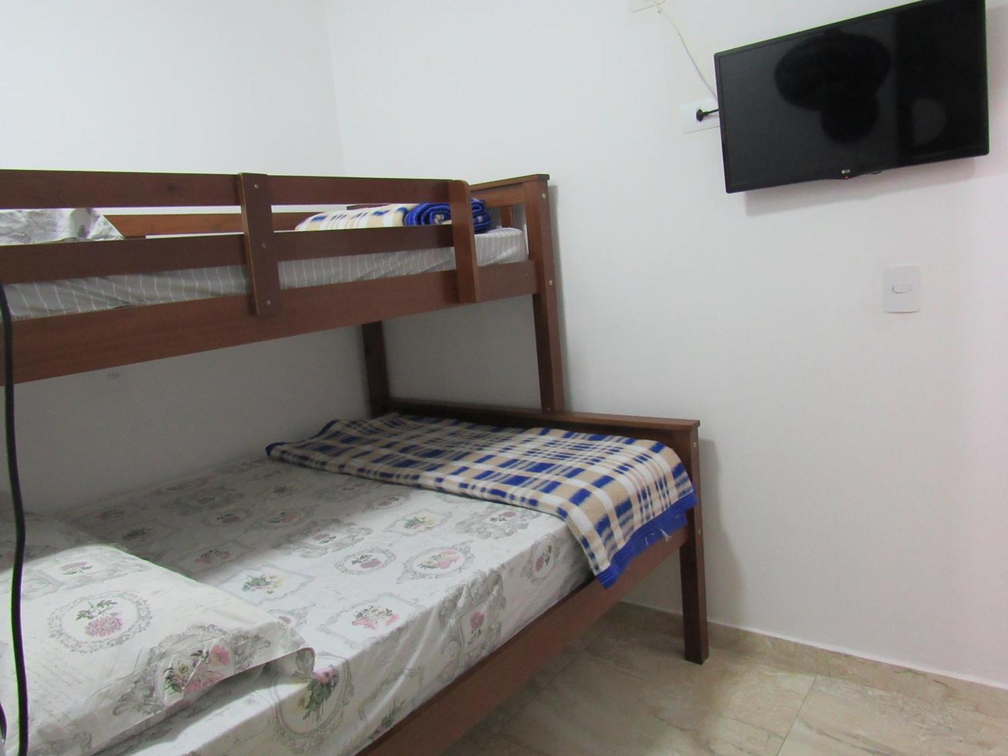 Vitoria Hostel Guarulhos Eksteriør billede