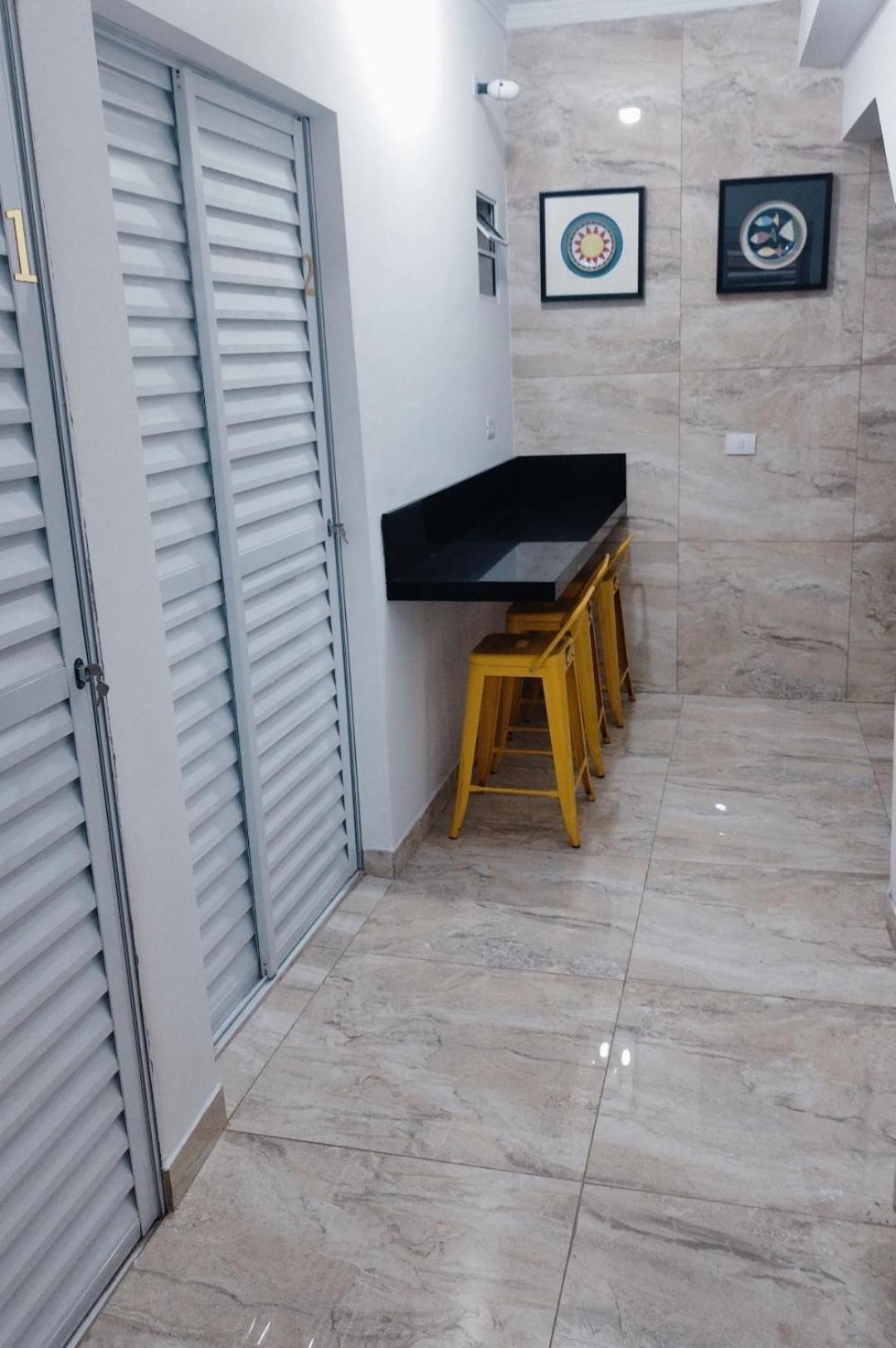 Vitoria Hostel Guarulhos Eksteriør billede